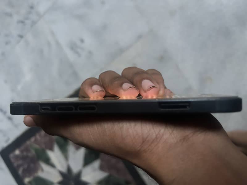 Apple iPhone 13 3