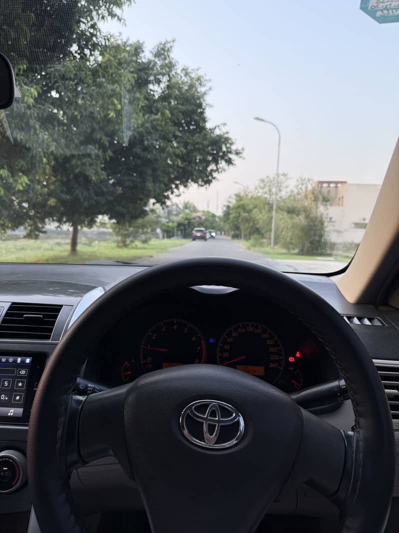 Toyota Corolla XLI 2013 12