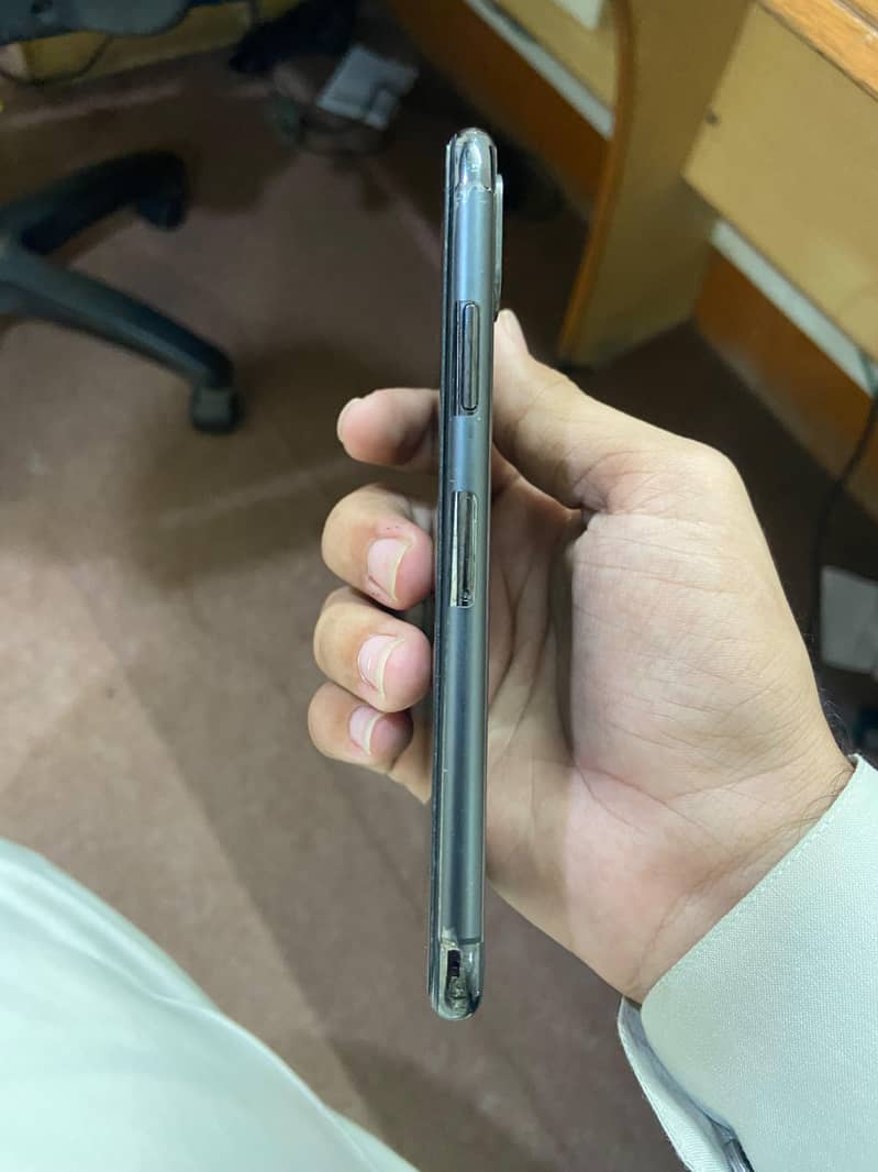 iphone xslatifa 1