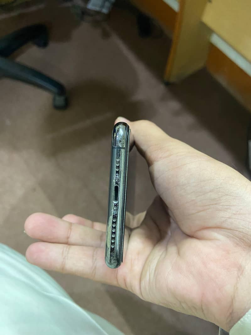 iphone xslatifa 4