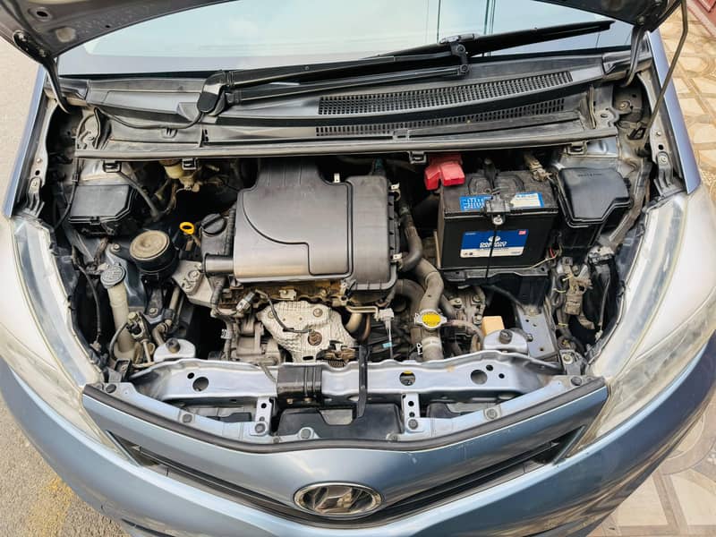 Toyota Vitz 2014 14