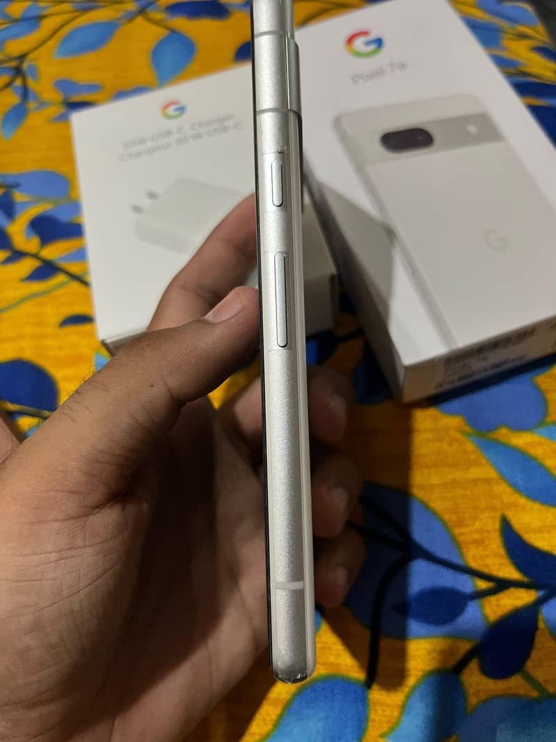 Google Pixel 7a 1