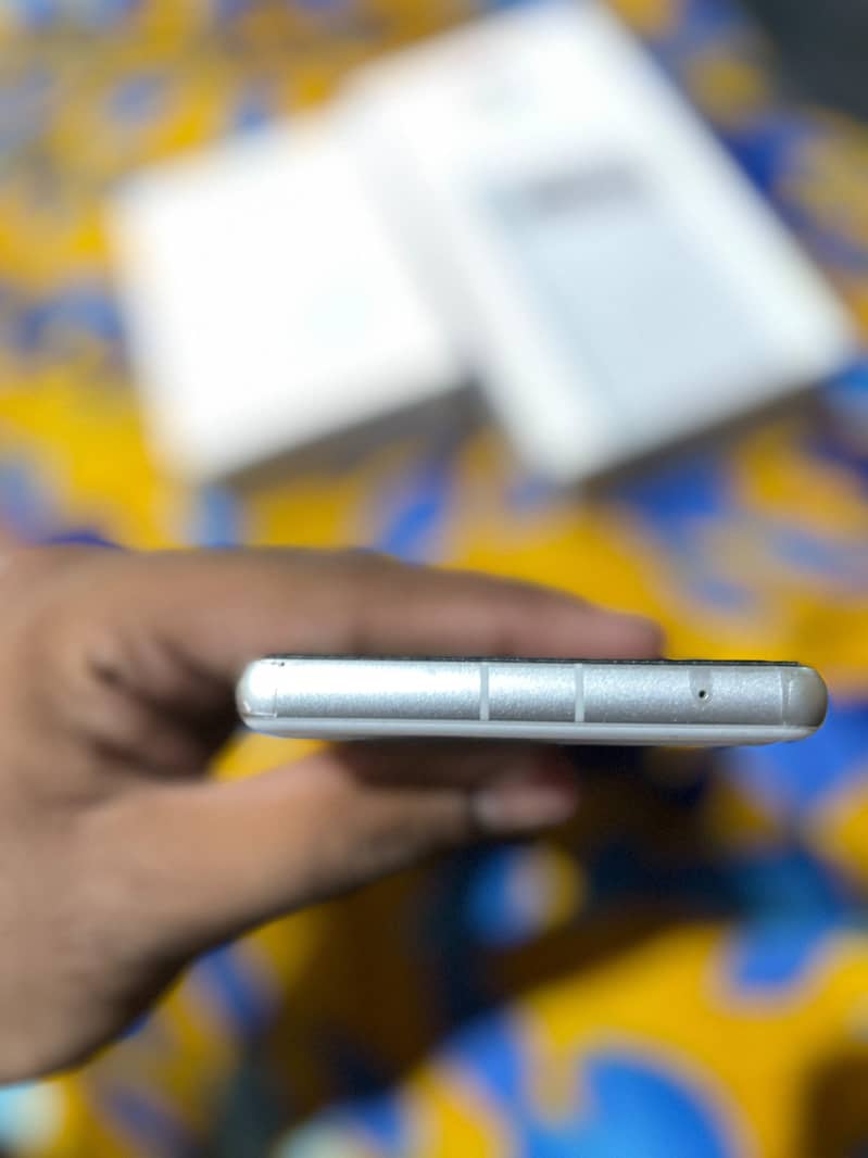 Google Pixel 7a 4