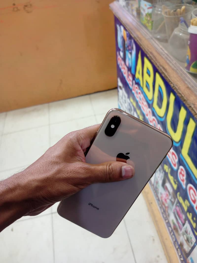 Apple iPhone XS 256GB 1
