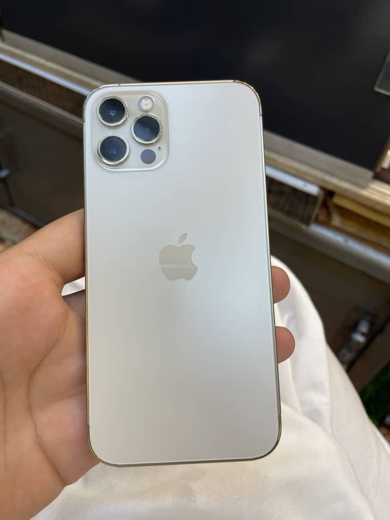 Apple iPhone 12 Pro 3