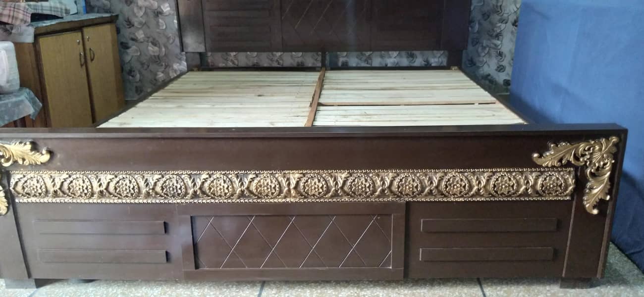 king Size Bed 5