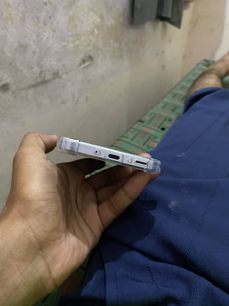Samsung Mobile A17 1
