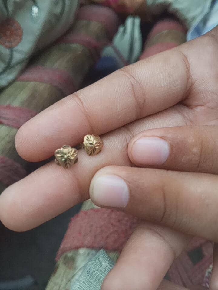 pure gold earrings 0