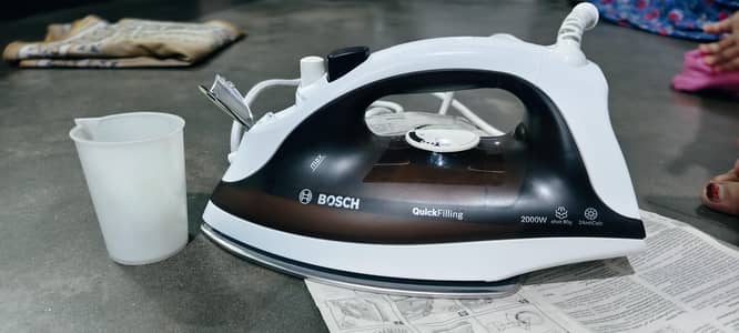 Steam iron Bosch company 2000w