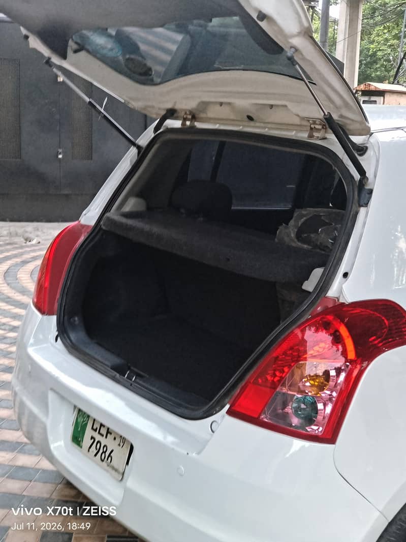 Suzuki Swift 2019 3