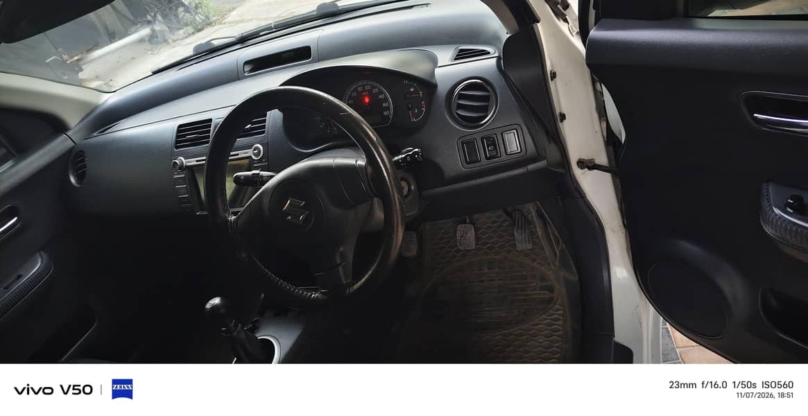 Suzuki Swift 2019 5