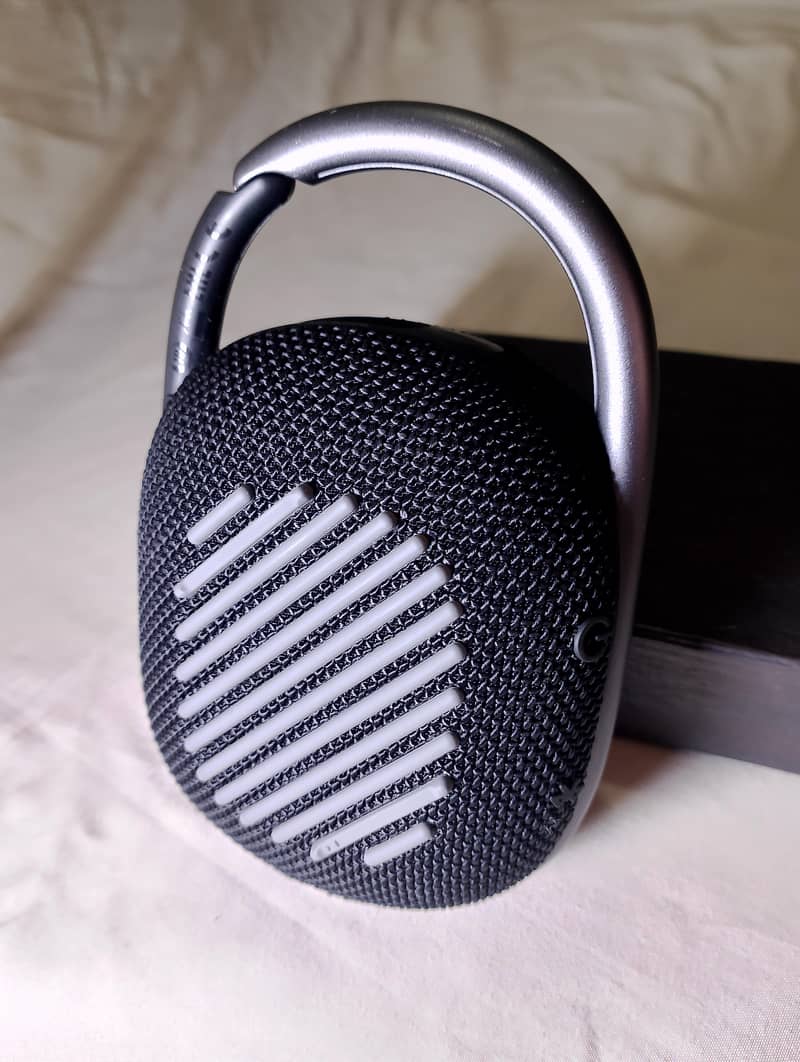 JBL clip 4 Bluetooth speaker 4