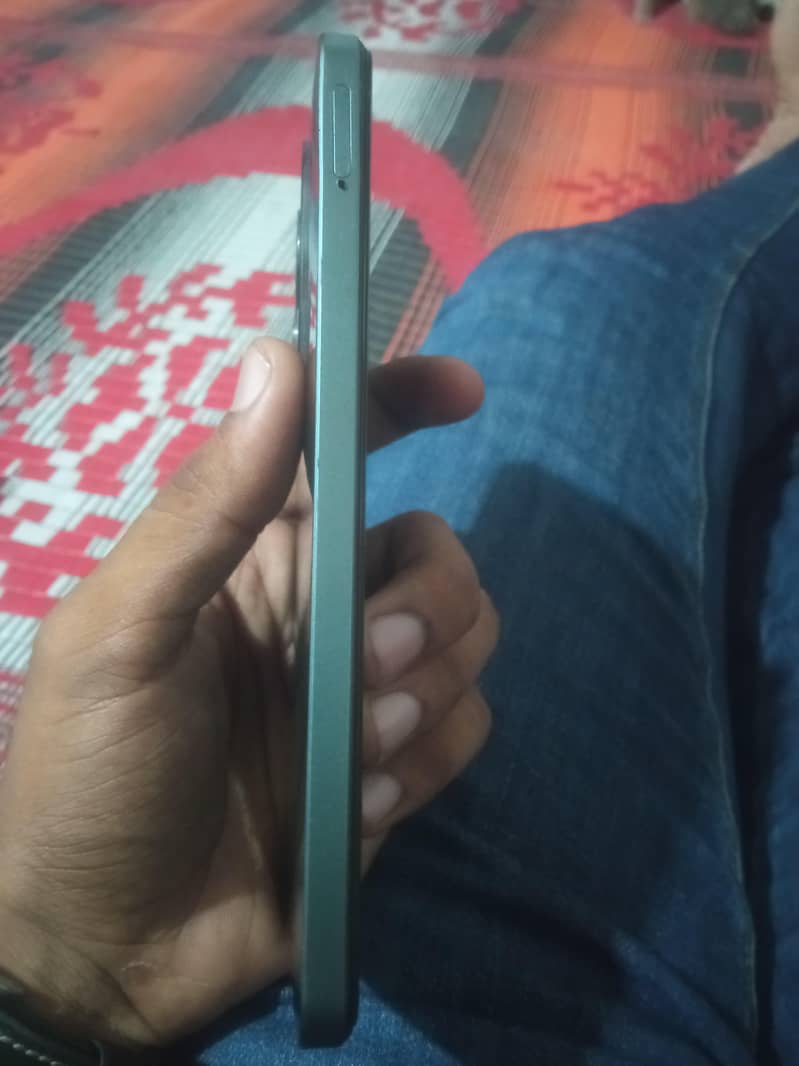 Realme C61 2
