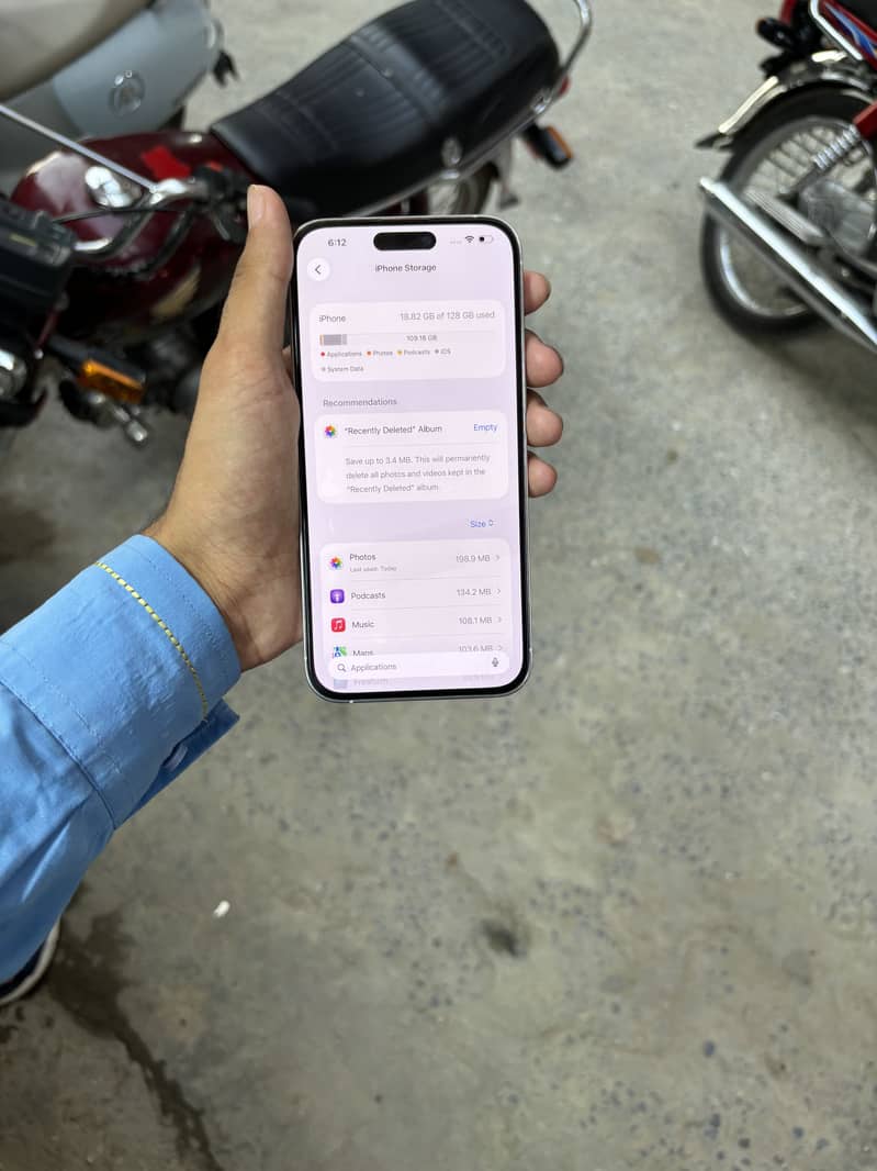 Apple iPhone 14 Pro Max 6