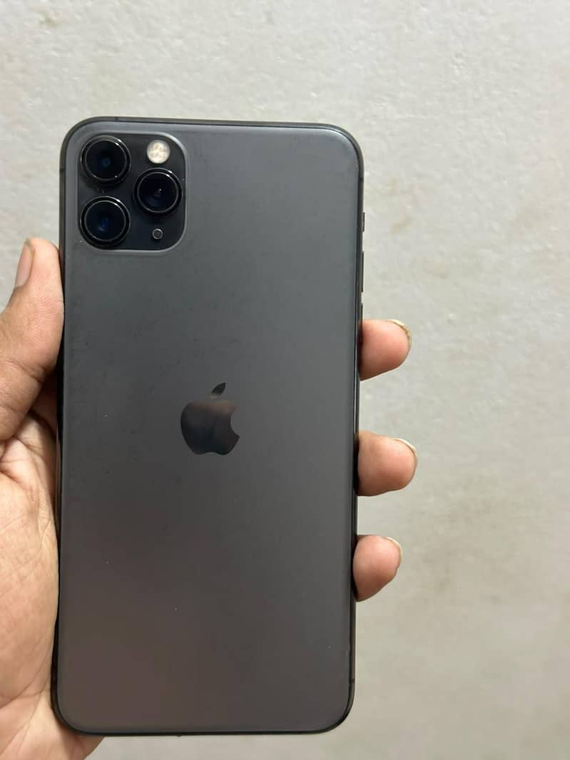 Apple iPhone 11 Pro Max 1