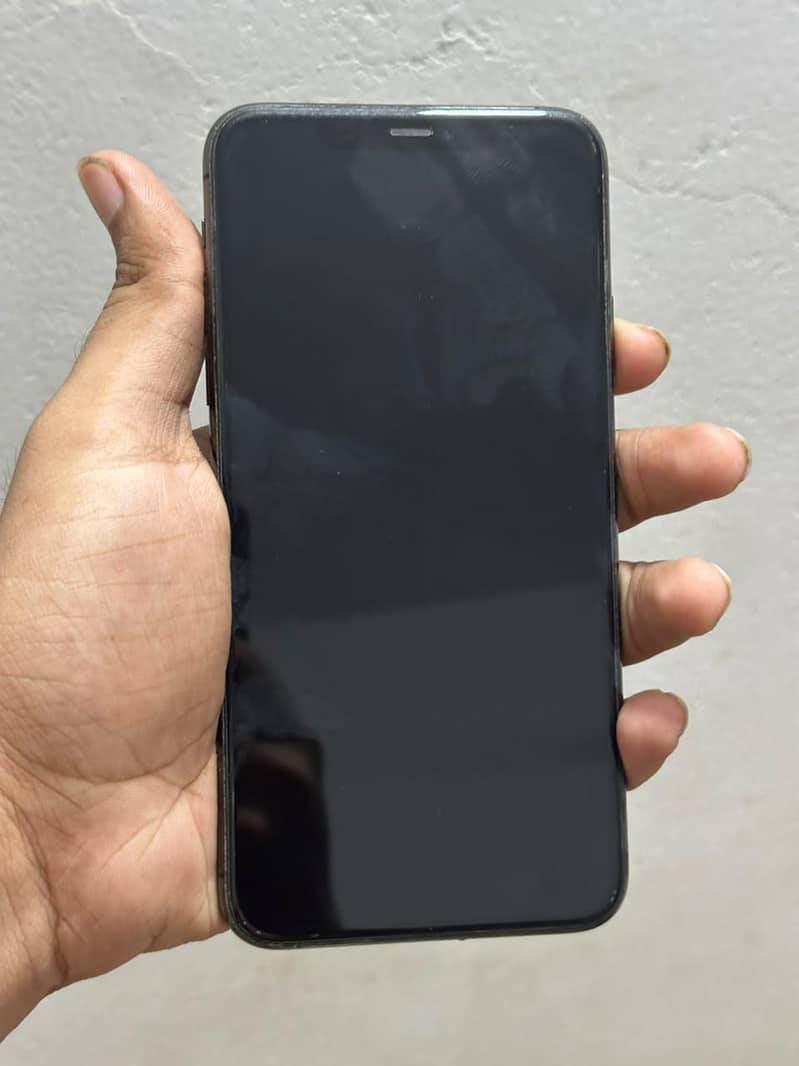 Apple iPhone 11 Pro Max 3