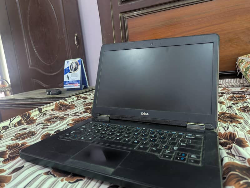 Dell Latitude E7440 1
