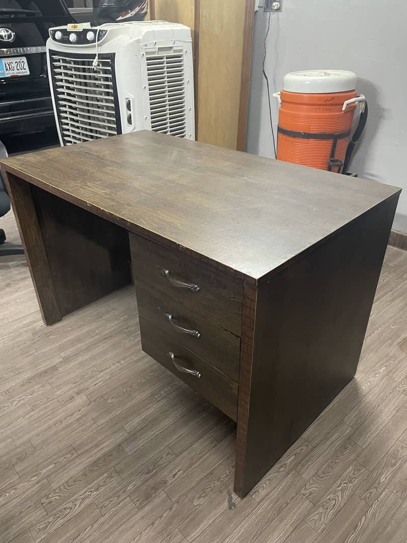 Office table 1
