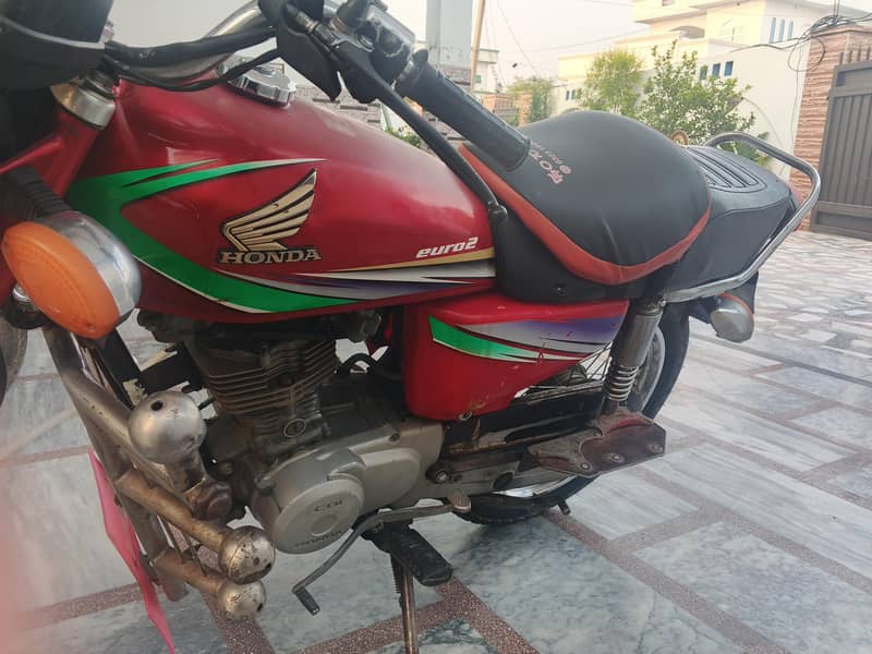 Honda 125 Model 13/14 6