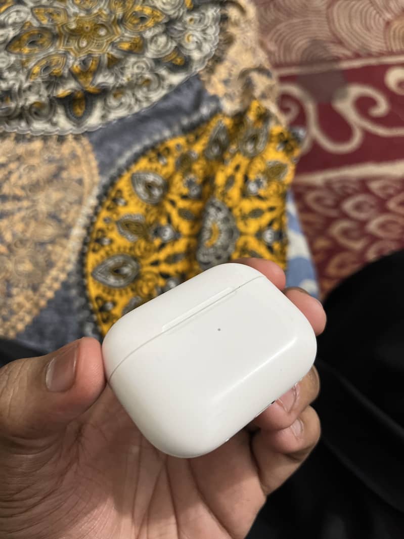 Apple airpods pro 2 4