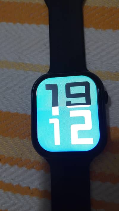 Maximum 10 Smart watch