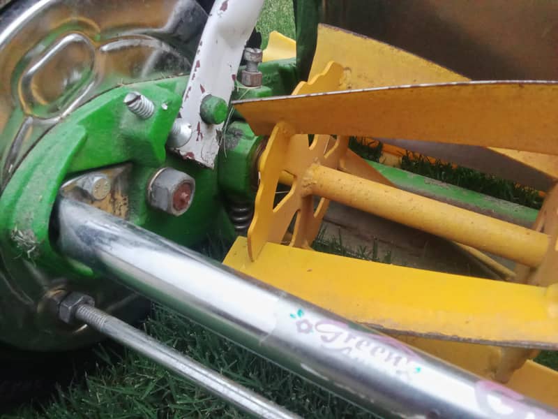 Lawnmower . . GREEN AGRO. . . 3