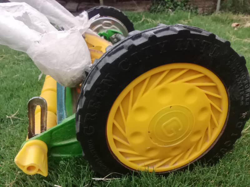 Lawnmower . . GREEN AGRO. . . 4