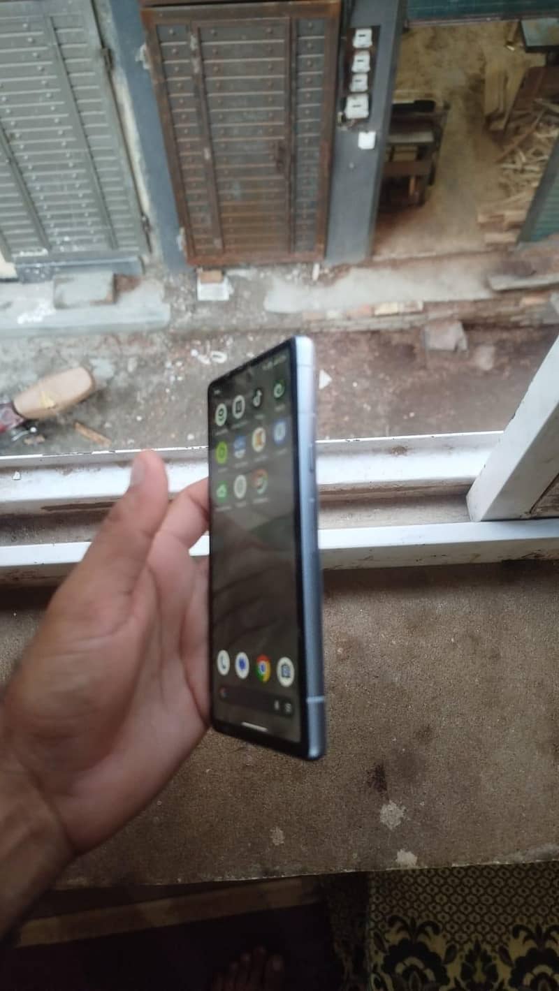 Google Pixel 7a 2