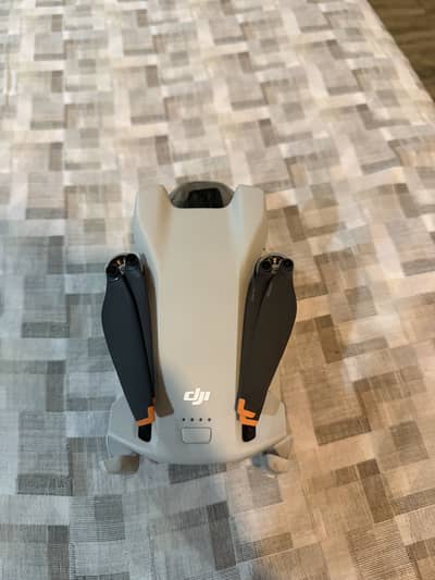 Dji Mini 3 (Fly More Combo)