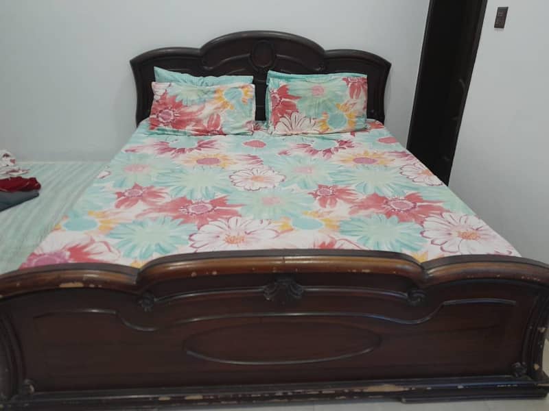 Double Bed without mattress with Side Tables 0