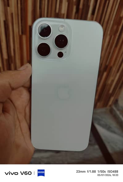 Apple iphone 16 pro max |93%Battary Health Factory unlock