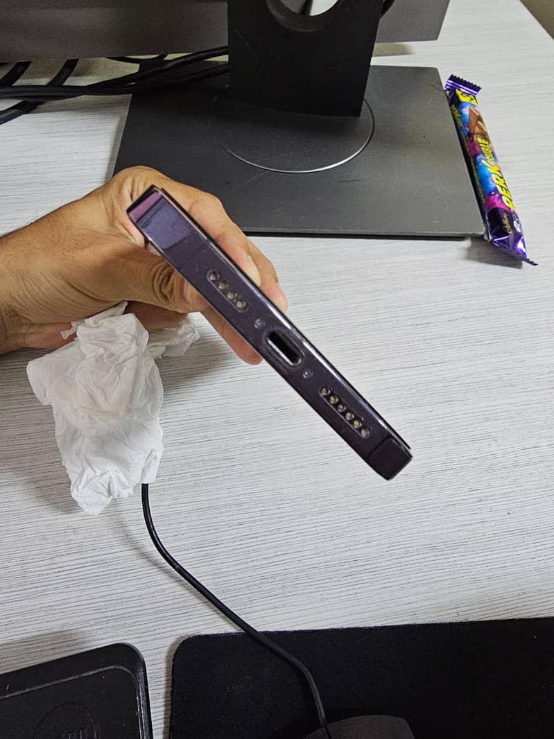 Apple iPhone 14 Pro Max 1