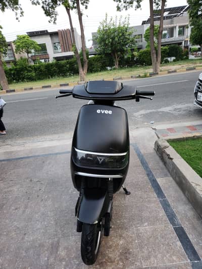 Evee C1 AIR UP FOR GRAB