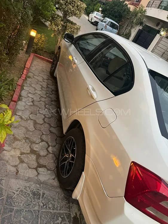 Honda City 2016 4