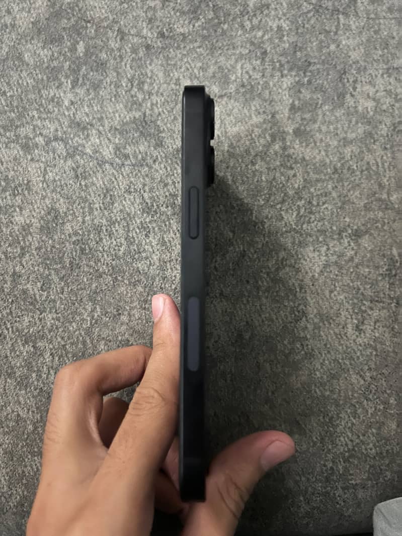 Apple iPhone 14 2