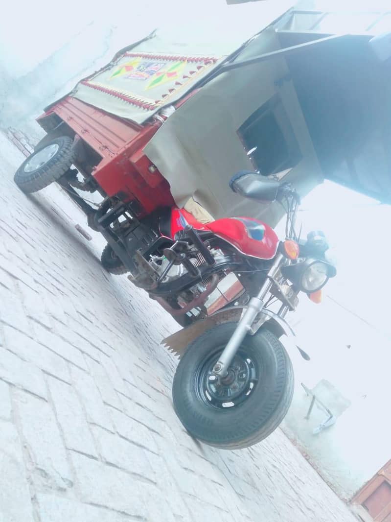 Loader Rickshaw United 1