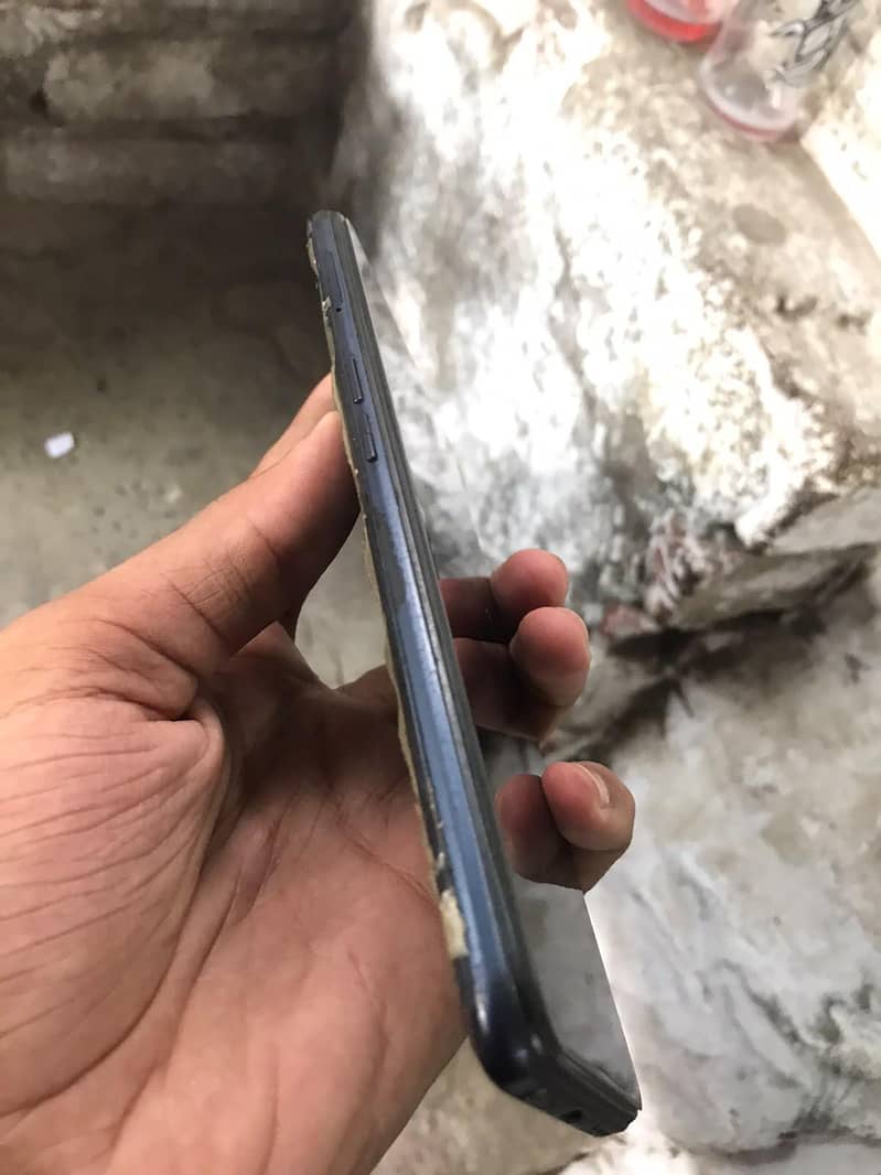 OPPO A54 4