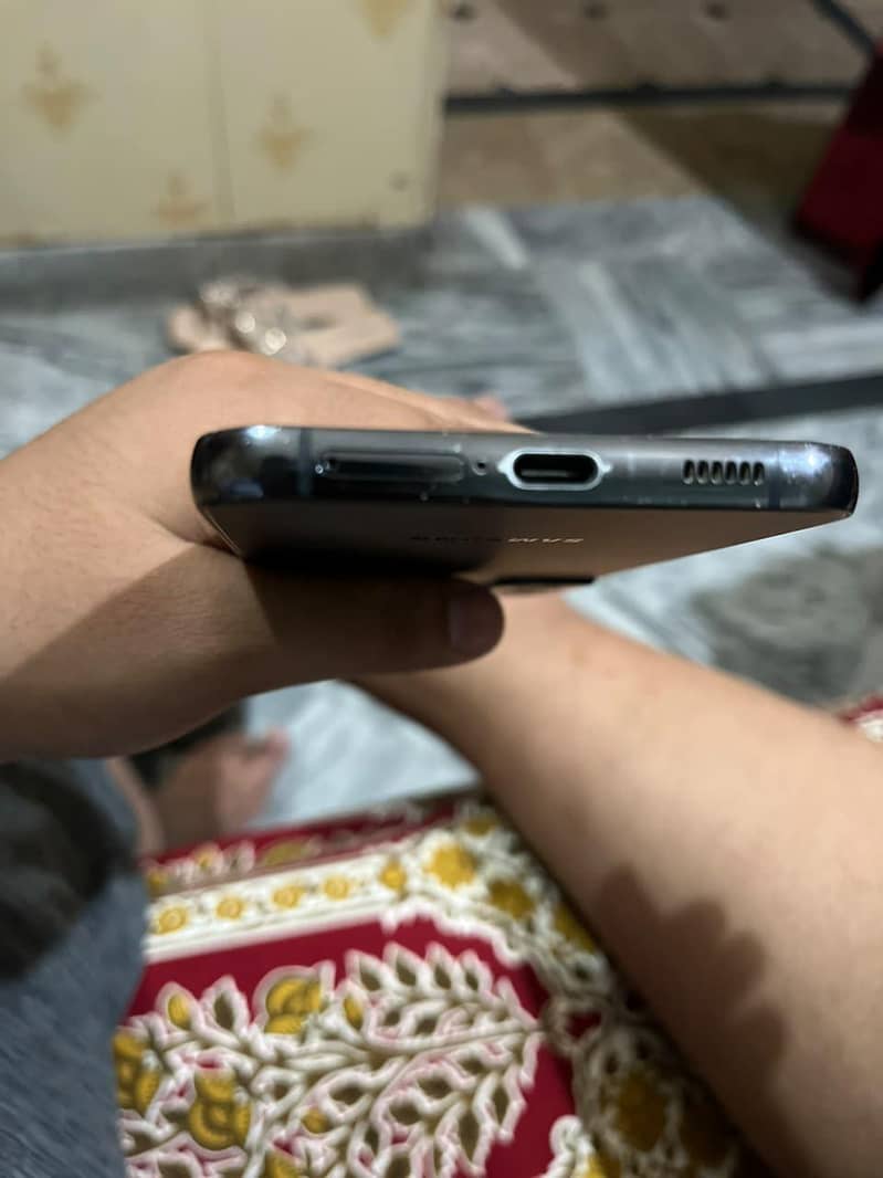 Samsung Mobile S22 Plus Alloky 1