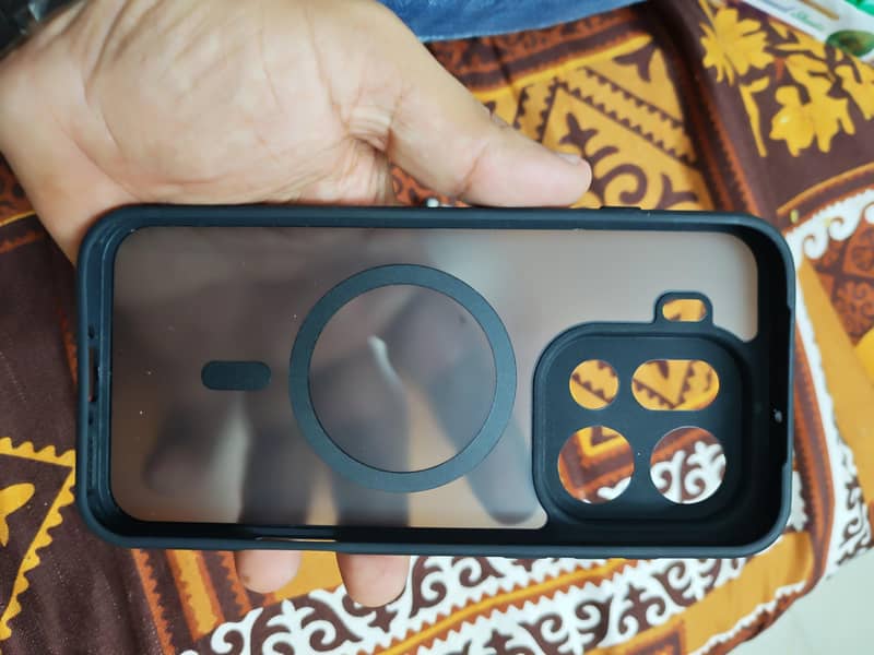 oppo find x9 pro covers 3