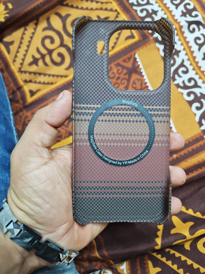oppo find x9 pro covers 5
