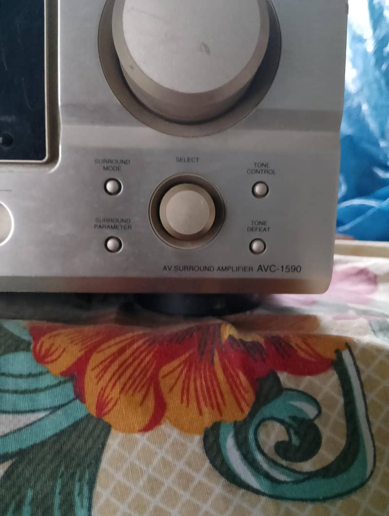 Amplifier Denon AVC 1590 2