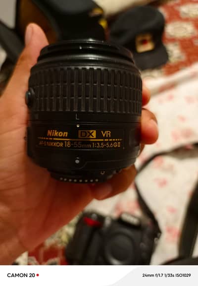 Nikon D7000 with 18-55 & 55-200 lens charger battery