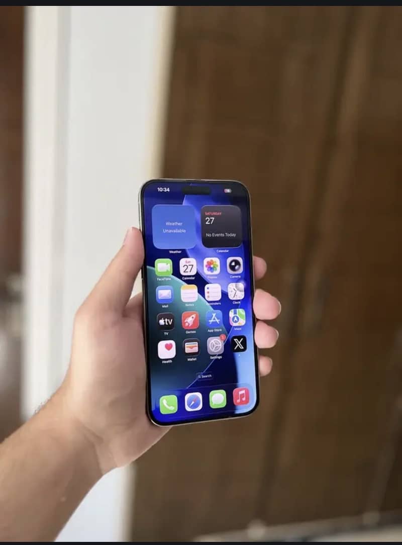 Apple iPhone 15 Pro Max 2