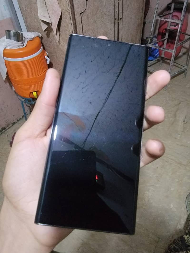 Samsung Mobile S22 Ultra 4