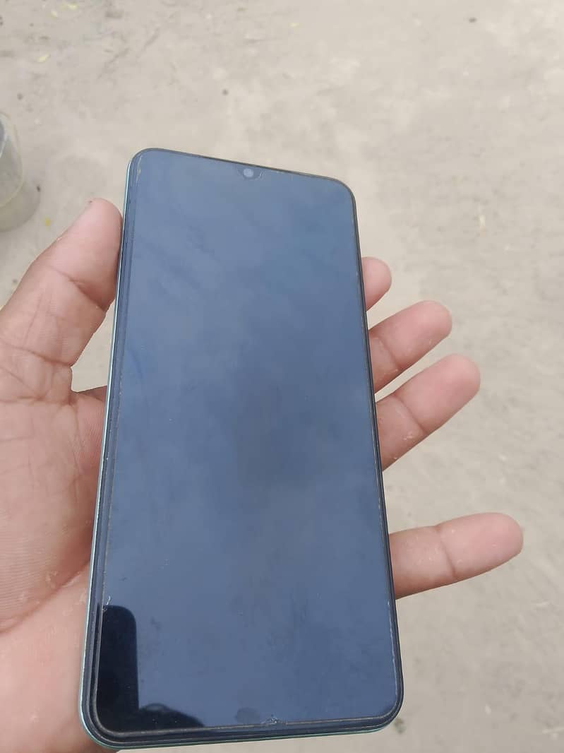 Vivo Y03 1