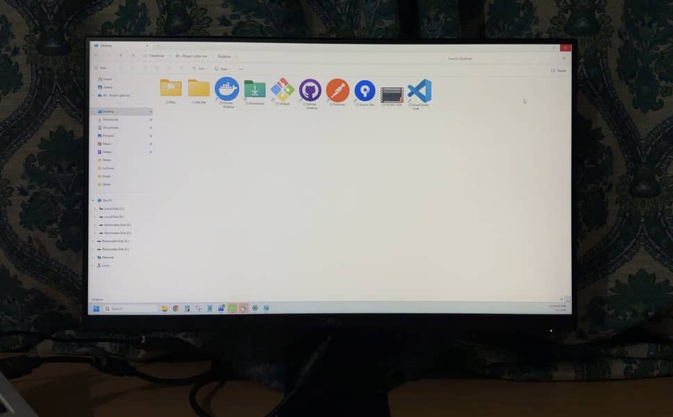 Dell 22 inch LED 2
