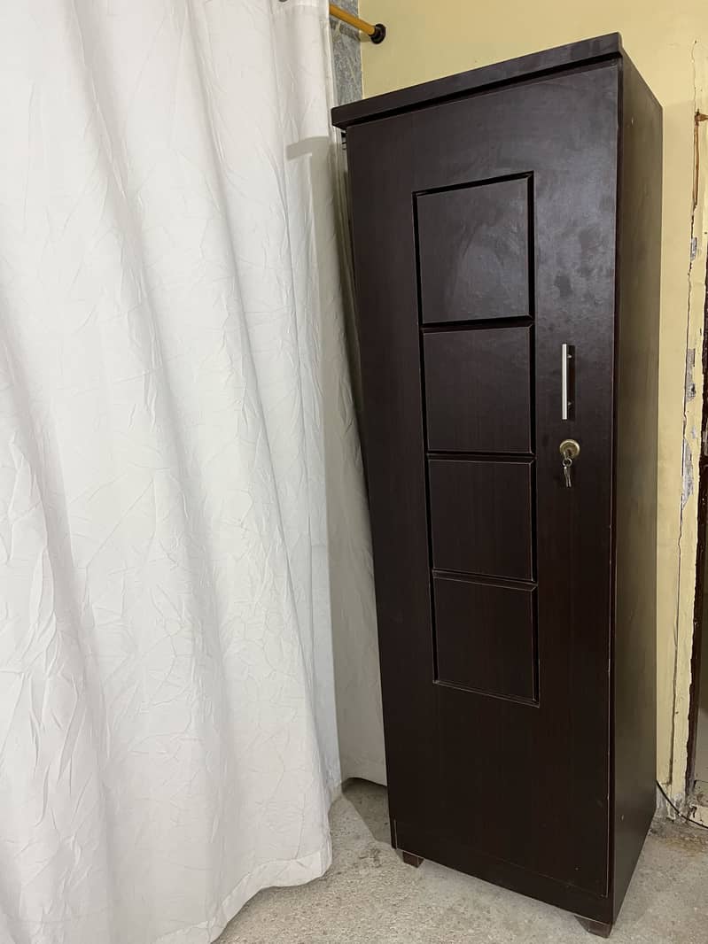 3 DOOR WADROBE !! URGENT SALE 0