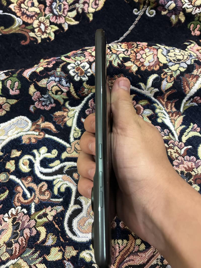 Motorola Edge 2025 4