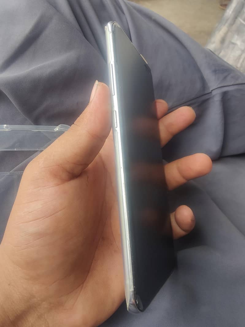 Samsung Mobile S10 5G 1