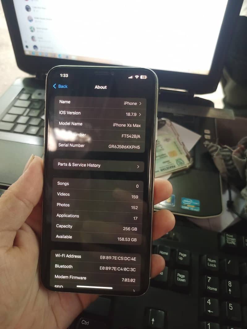 Apple iPhone XS Max 3